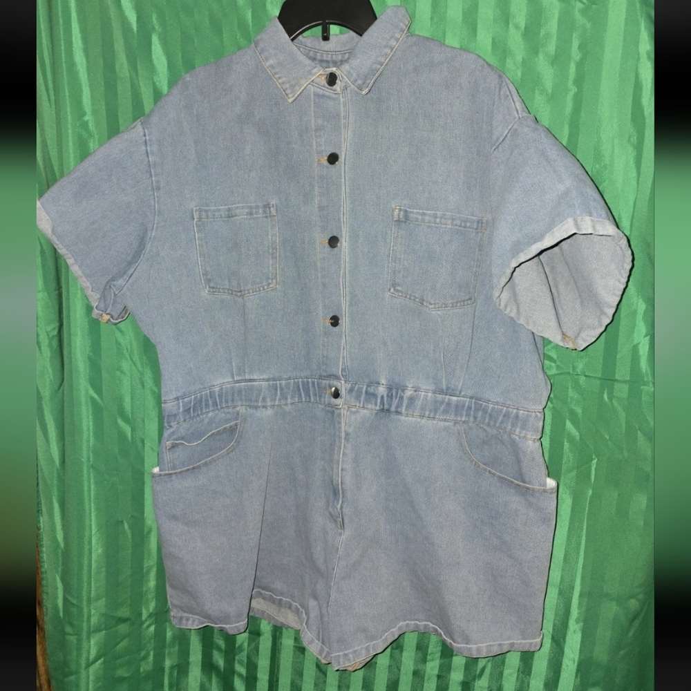 Fashion Nova 2XL Women's Denim Button-Up Short Sleeve Romper Rolled Cuffs Retro